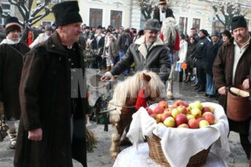 Grigore Tulbure și urători din Rădășeni