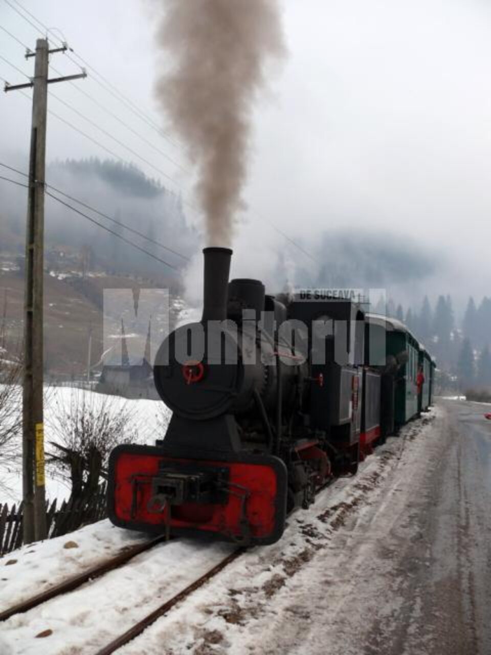 Mulți turiști au preferat de sărbători o plimbare cu mocănița