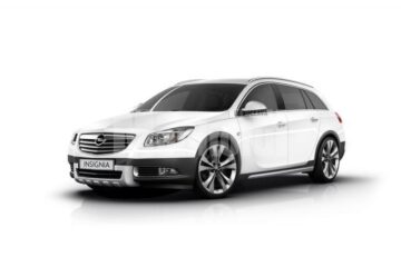 Opel pregătește lansarea noului Insignia Insignia Crossfour