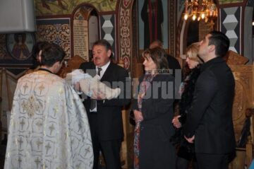 Marius Ursaciuc, nașul primilor bebeluși născuți la noua Maternitate din Gura Humorului