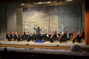 Orchestra Filarmonicii de Stat Botoșani, sub bagheta magică a dirijorului Ioan Adrian Morar a oferit o seară magică pentru suceveni