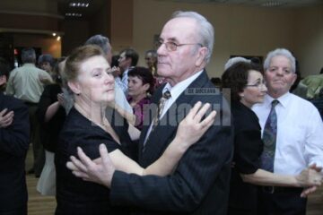 Voie bună și dans, indiferent de vârstă