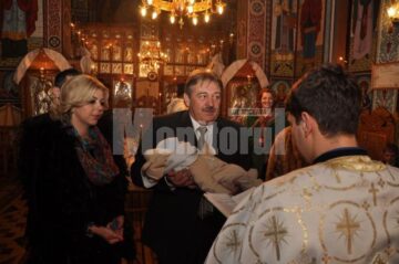 Marius Ursaciuc, nașul primilor bebeluși născuți la noua Maternitate din Gura Humorului