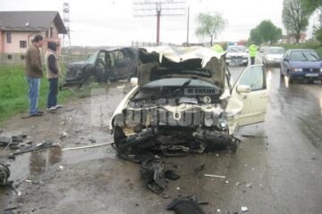 Pe parcursul anului 2011, polițiștii rutieri au înregistrat 374 de accidente rutiere