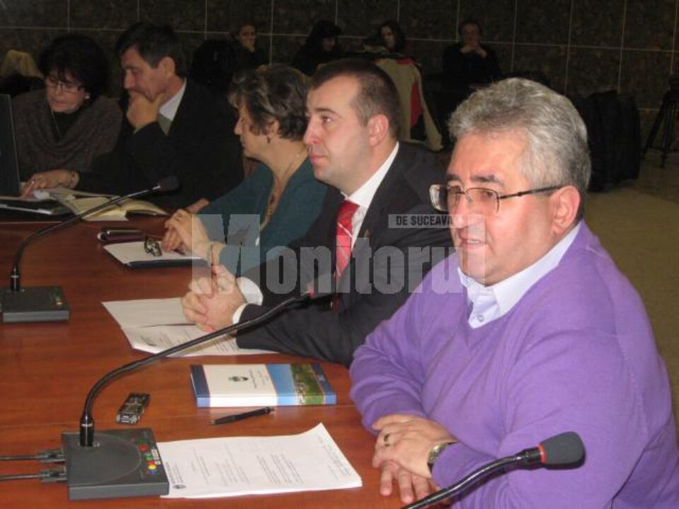 Primarul Ion Lungu a prezentat conducerii asociațiilor de proprietari strategia de gestionare a câinilor vagabonzi Primarul Ion Lungu a prezentat conducerii asociațiilor de proprietari strategia de gestionare a câinilor vagabonzi