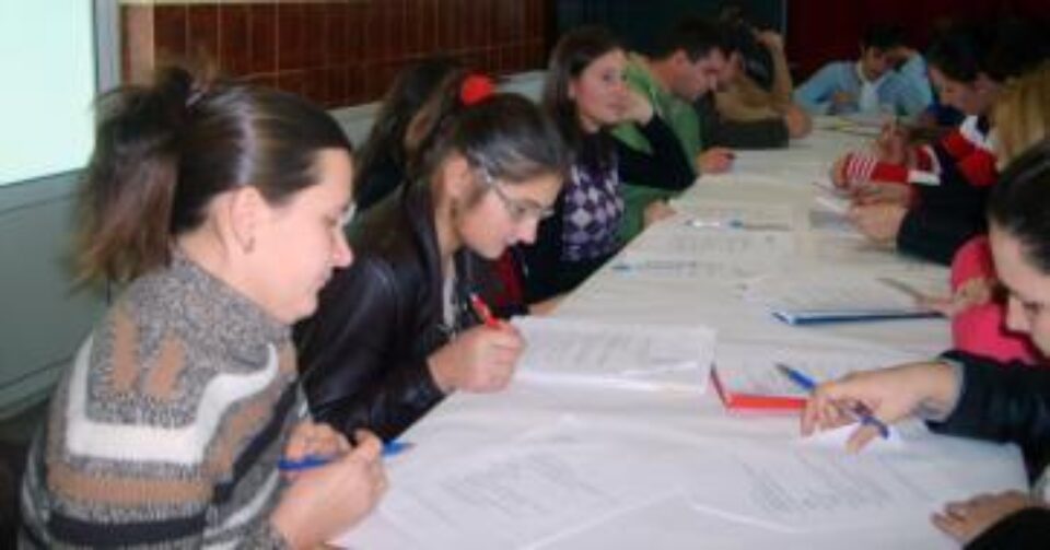 Cursurile gratuite de „bone cu diplomă”, ignorate de sucevence