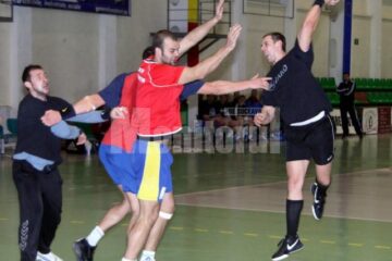 Sucevenii au zburdat ieri pe teren în fața celor de la Steaua București