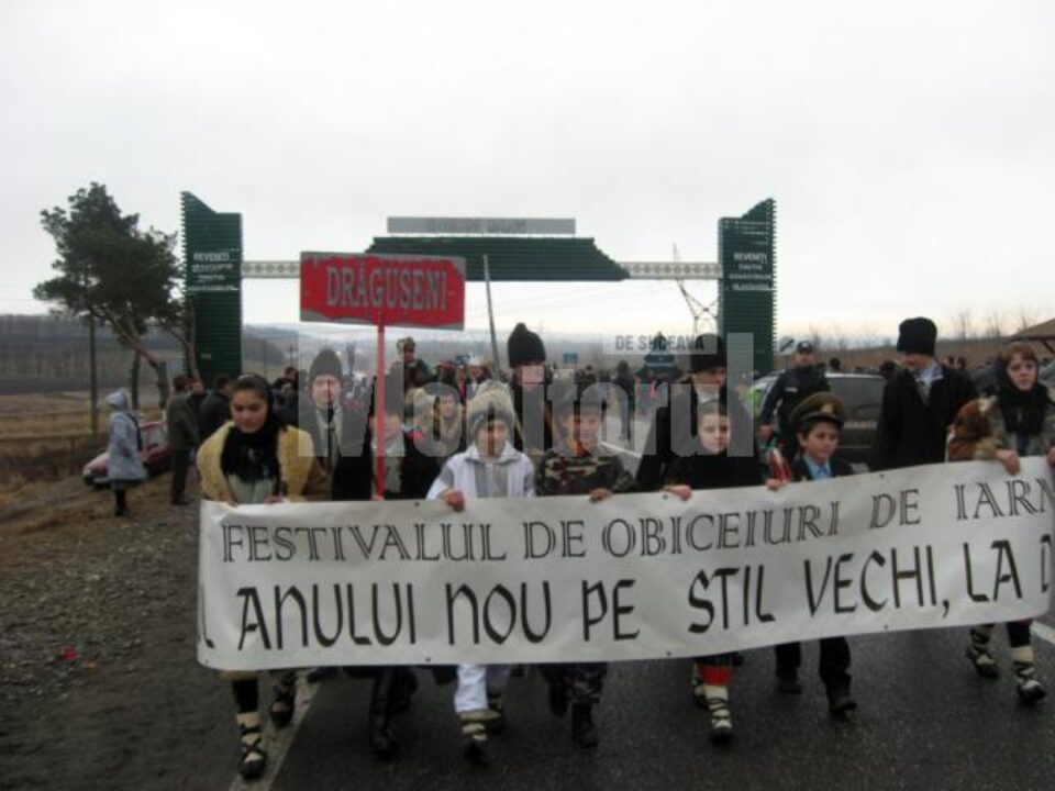 Festivalul Obiceiurilor de Iarnă pe stil vechi, la Drăgușeni