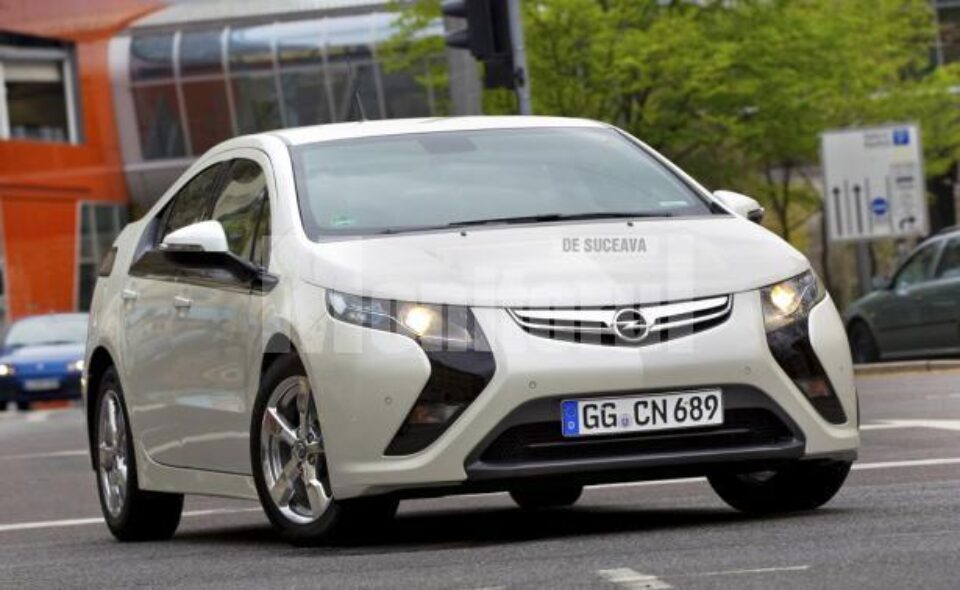 Opel Ampera, primul hibrid european cu autonomie extinsă