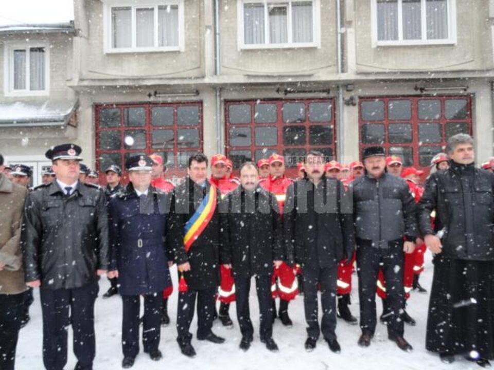 La Câmpulung Moldovenesc a fost inaugurată, în cursul zilei de ieri, o nouă unitate SMURD, care va funcționa în cadrul Detașamentului de Pompieri din acest municipiu