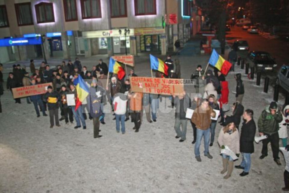 Frigul i-a împuținat pe protestatarii suceveni