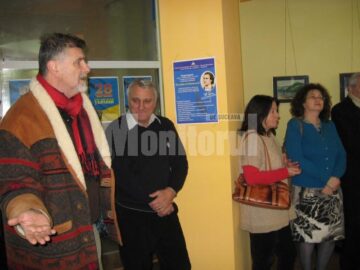 Mihai Pînzaru Pim prezentând expoziția de acuarelă Anotimpuri eminesciene