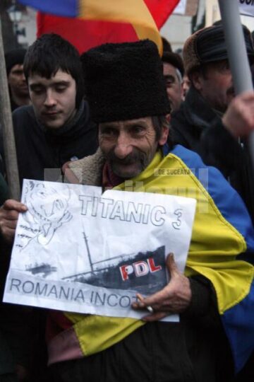 Foarte multe pancarte și lozinci la protestul de ieri
