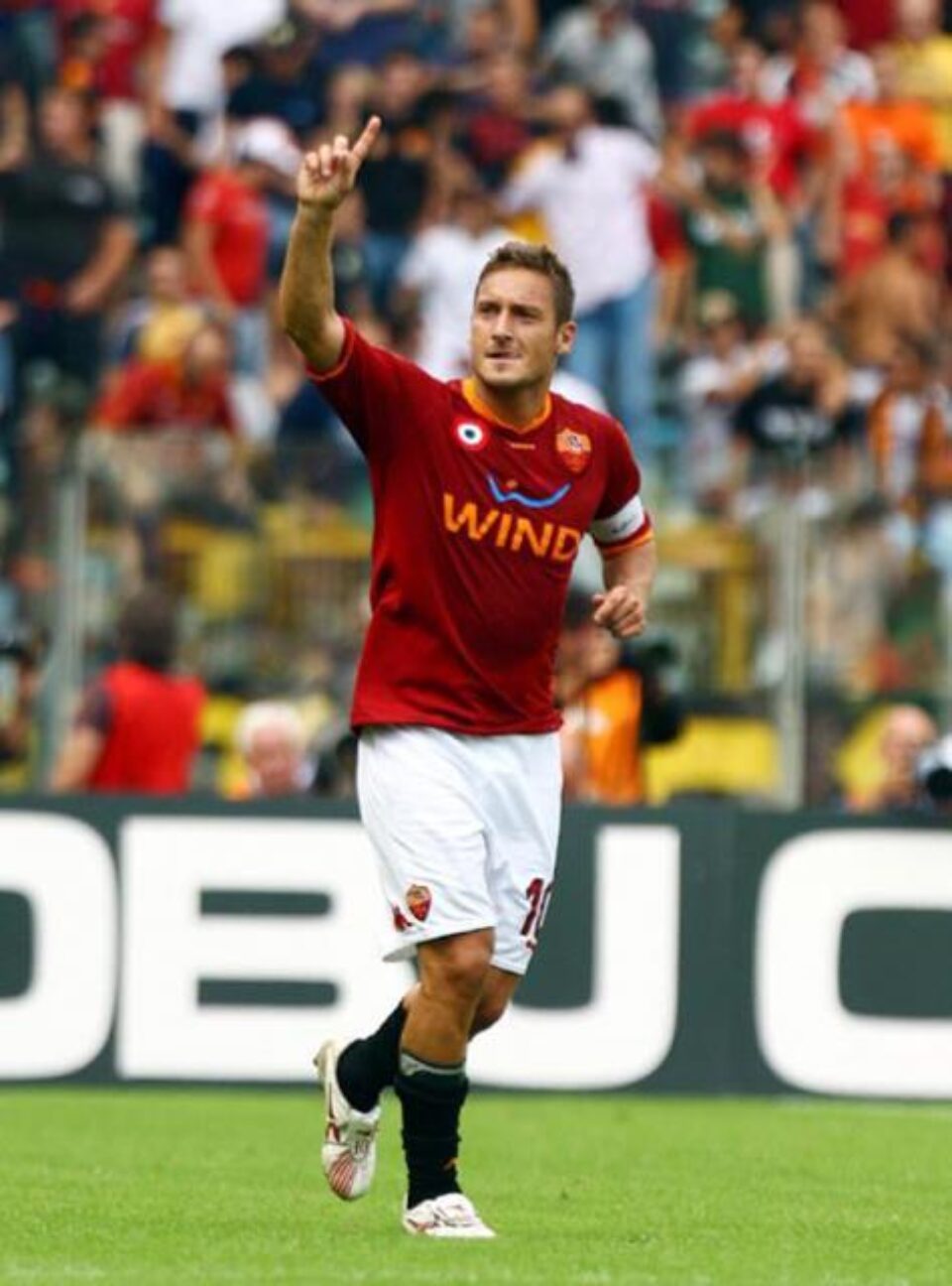 Totti, cel mai iubit fotbalist european