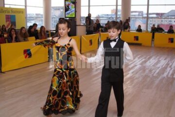 Tineri dansatori la Galele Dansului, ediția a IV-a