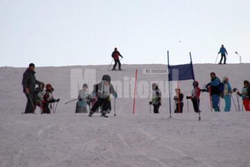 În perioada 20 – 22 ianuarie, la Vatra Dornei a avut loc Concursul Național de Schi pentru Copii “Bucuriile zăpezii”
