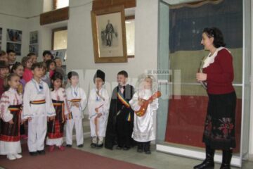 Copiii de la Grădinița Țăndărică au sărbătorit Ziua Unirii la Muzeul de Istorie