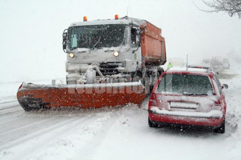 Ninsori abundente, viscol și polei