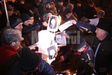 Nemulțumiții au ieșit din nou în stradă aseară, la Suceava