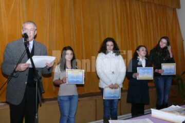 Colectivul redacțional al revistei „Dumbrava minunată”