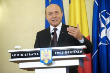 Băsescu: Nu iau în considerare soluția demisiei decât dacă va fi evident că aceasta e soluția