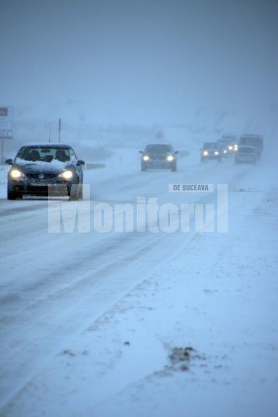 Circulația rutieră se desfășoară în condiții de iarnă pe drumurile din județ