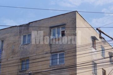 Blocul în care locuiesc patru persoane într-un spatiu de 11 metri pătrați