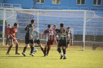 Evoluțiile bune ale echipei Rapid CFR în turul campionatului i-au determinat pe aleșii locali să mărească suma de bani alocată fotbalului în acest an