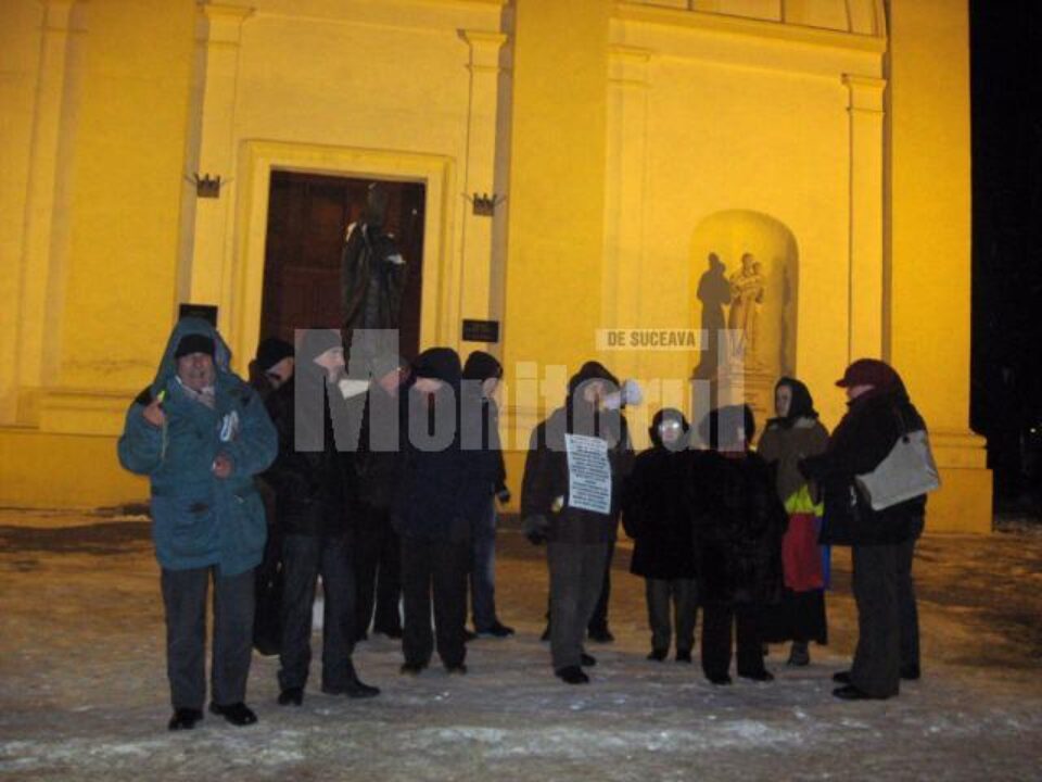 Gerul a subțiat rândurile protestatarilor suceveni