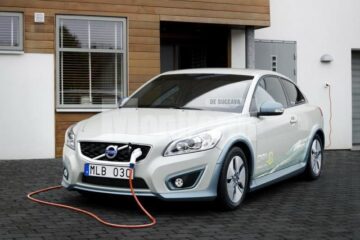 Volvo C30 cu motor electric va fi comercializat din 2013