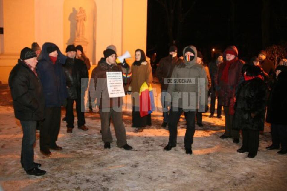 Aproximativ 20 de suceveni care au continuat seria protestelor