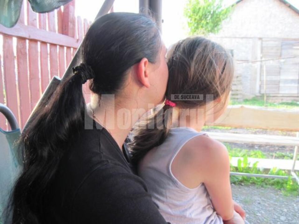 Cristina M: „Mi-au introdus feșe în anus pentru a nu mai scăpa materii fecale”