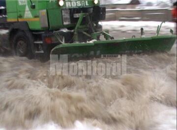Strada Traian Vuia, bazin de înot în urma unei avarii