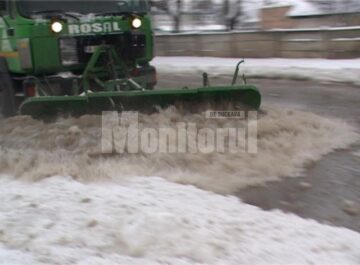 Strada Traian Vuia, bazin de înot în urma unei avarii