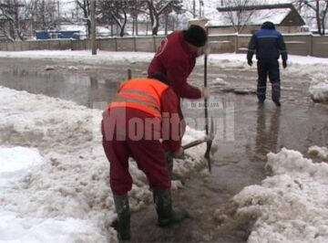 Strada Traian Vuia, bazin de înot în urma unei avarii