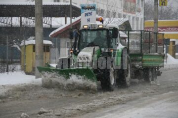 Strada Traian Vuia, bazin de înot în urma unei avarii