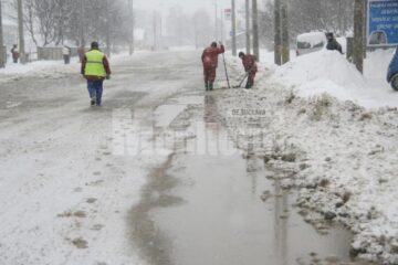 Strada Traian Vuia, bazin de înot în urma unei avarii