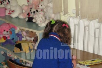 Cel mai probabil, atât fetița de 7 ani, cât și fratele ei vor ajunge într-un centru de plasament sau în asistență maternală