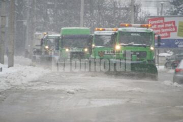 În sprijinul celor de la ACET au venit și aproape toate mașinile de deszăpezire ale Rosal