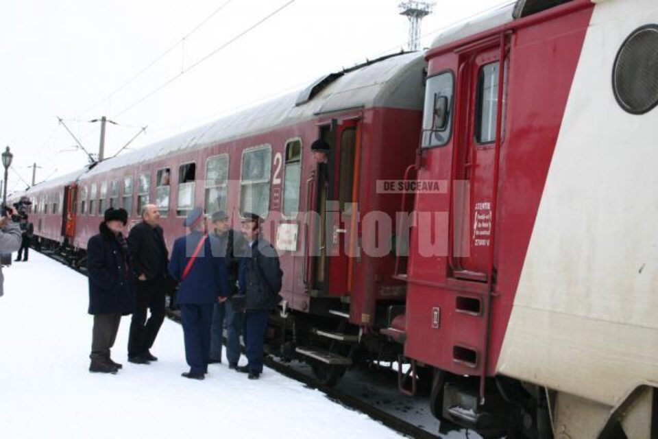 Câteva sute de persoane care au plecat ieri dimineață din Suceava spre București au rămas blocate la Râmnicu Sărat