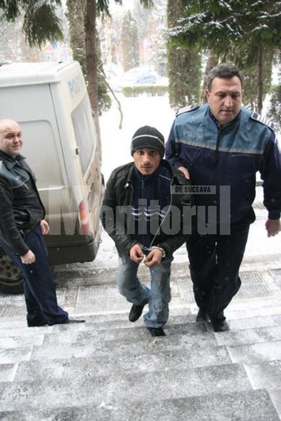 Sorin Solomon a fost dat pe mâna judecătorilor pentru că a violat-o pe fetița concubinei sale Sorin Solomon a fost dat pe mâna judecătorilor pentru că a violat-o pe fetița concubinei sale