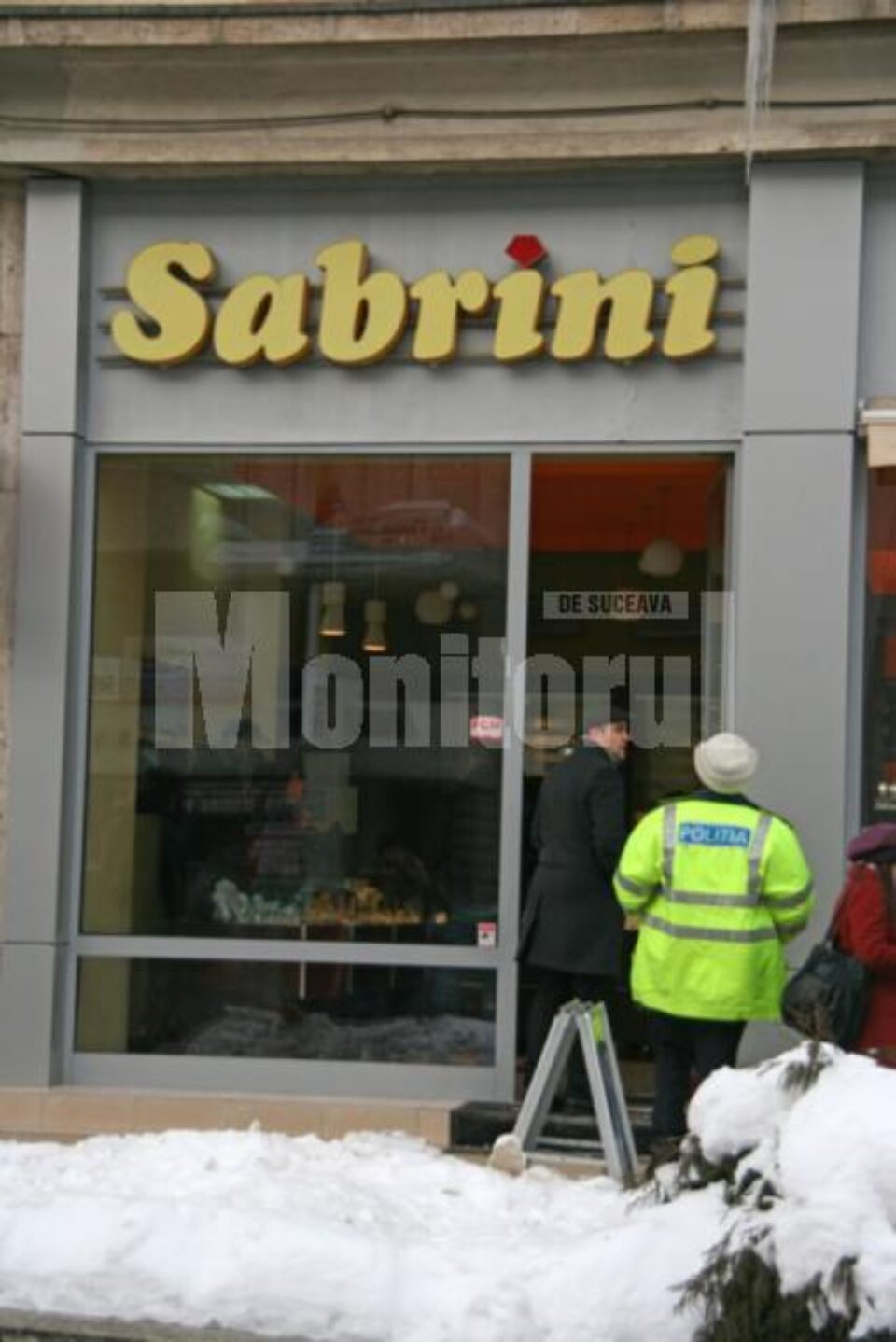 Jaf la un magazin de bijuterii din centrul Sucevei