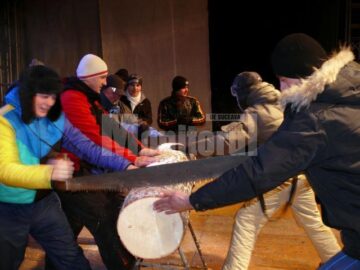 Concurs de tăiat bușteni