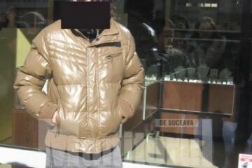 Puștiul care a comis joi jaful de la Sabrini a dat sâmbătă o nouă lovitură, la Atlantis Gold