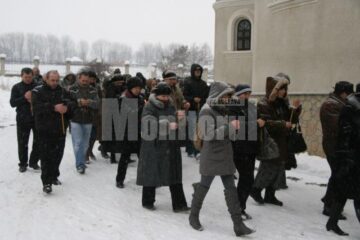 In procesiune