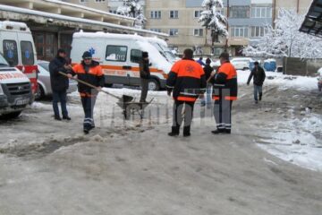 Solicitările pentru transportul bolnavilor la spitalele din București nu mai pot fi deloc rezolvate