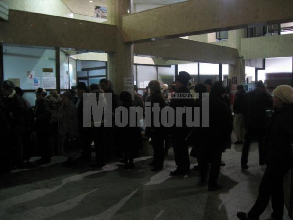 Cel puțin 500 de oameni în fiecare zi s-au prezentat să își achite taxele și impozitele locale