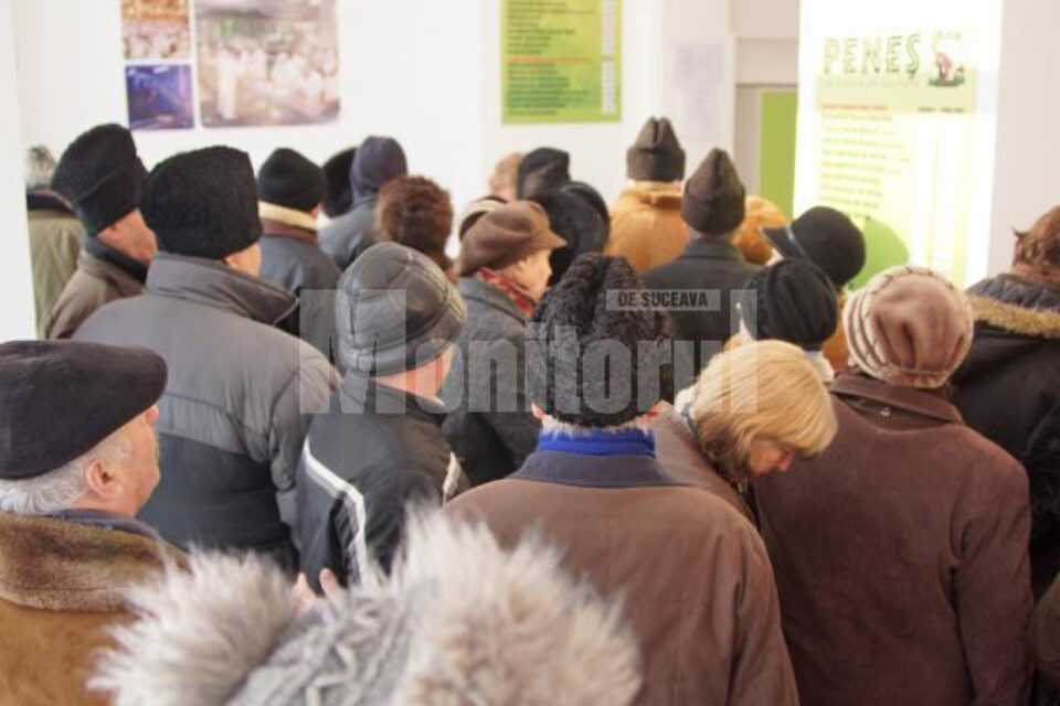 Toata ziua, magazinul Peneș Curcanul a fost supraaglomerat