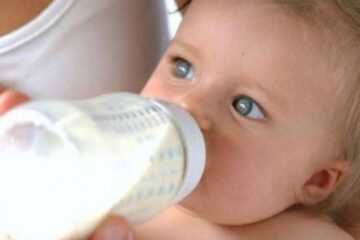 Fiecare sugar va beneficia de șapte până la nouă cutii de lapte praf pe lună Foto: sanatate.bzi.ro