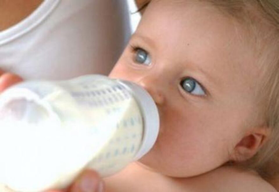 Fiecare sugar va beneficia de șapte până la nouă cutii de lapte praf pe lună Foto: sanatate.bzi.ro